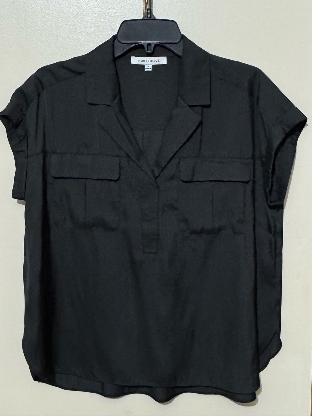 ROSE & OLIVE Short-Sleeve Satin Utility Shirt S 20” p2p Black NWOT - Picture 2 of 10